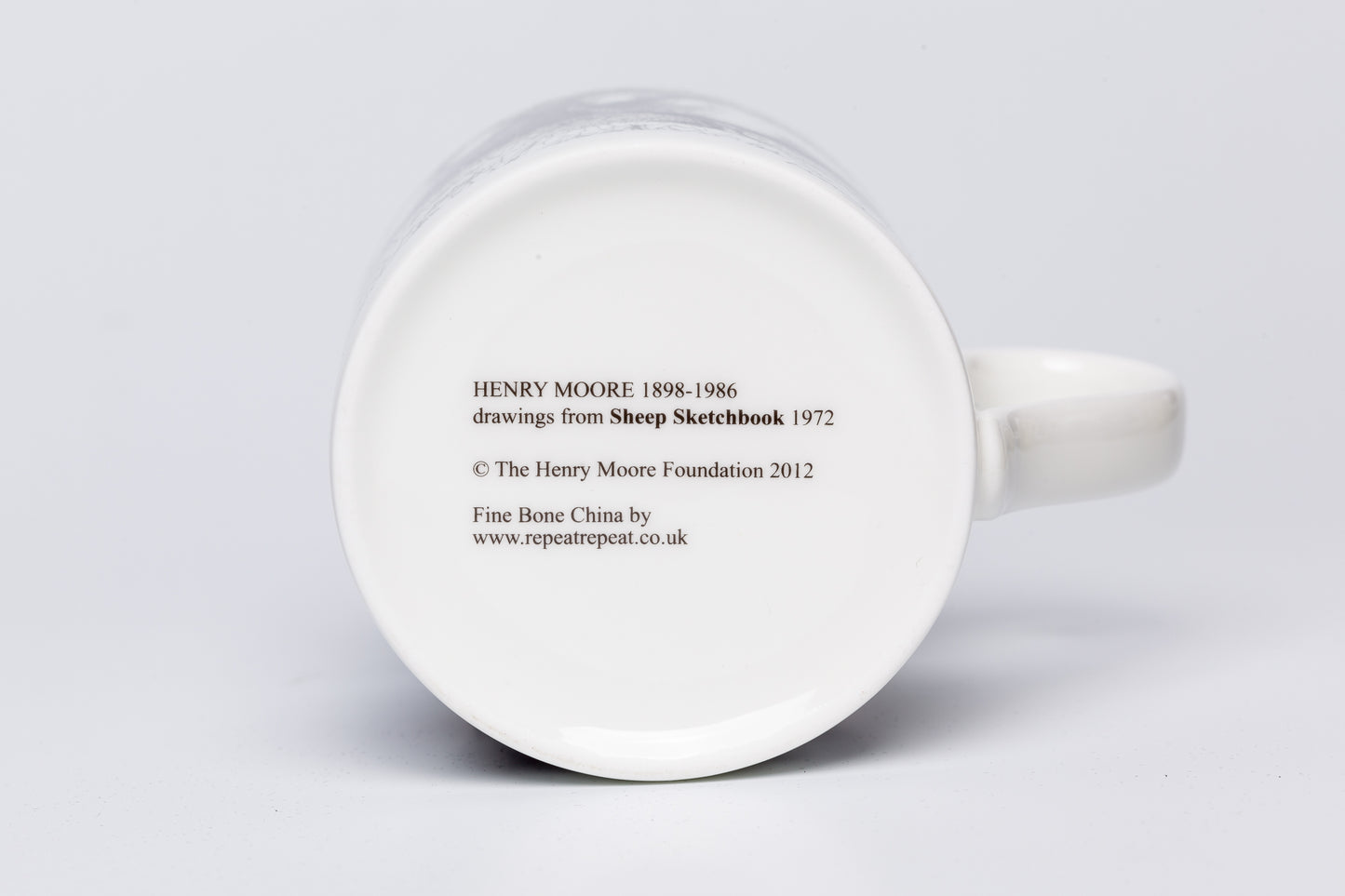Grazing sheep mug
