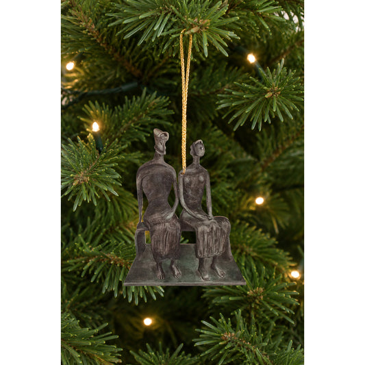 Henry Moore King and Queen Decoration