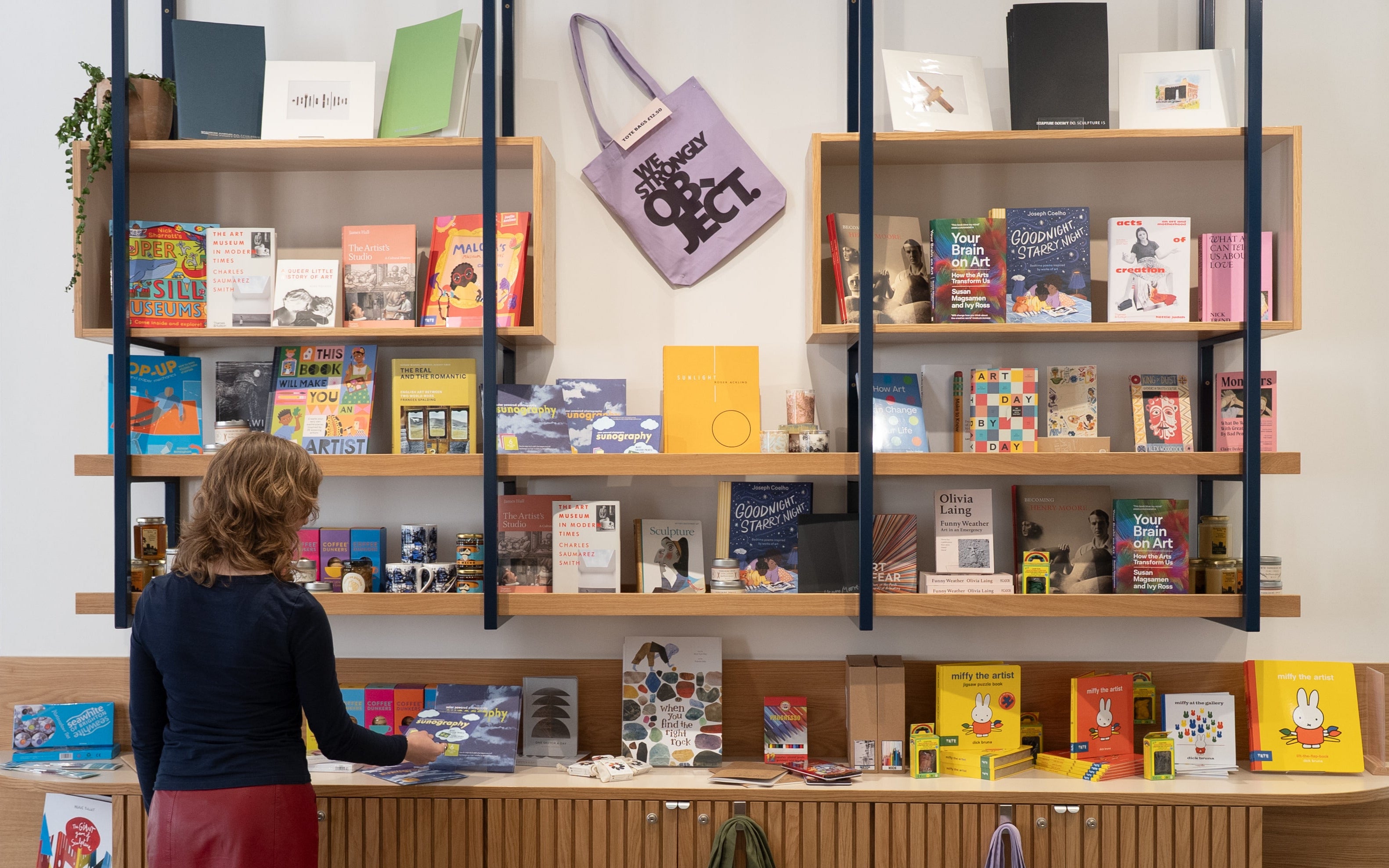 Henry Moore Foundation shop