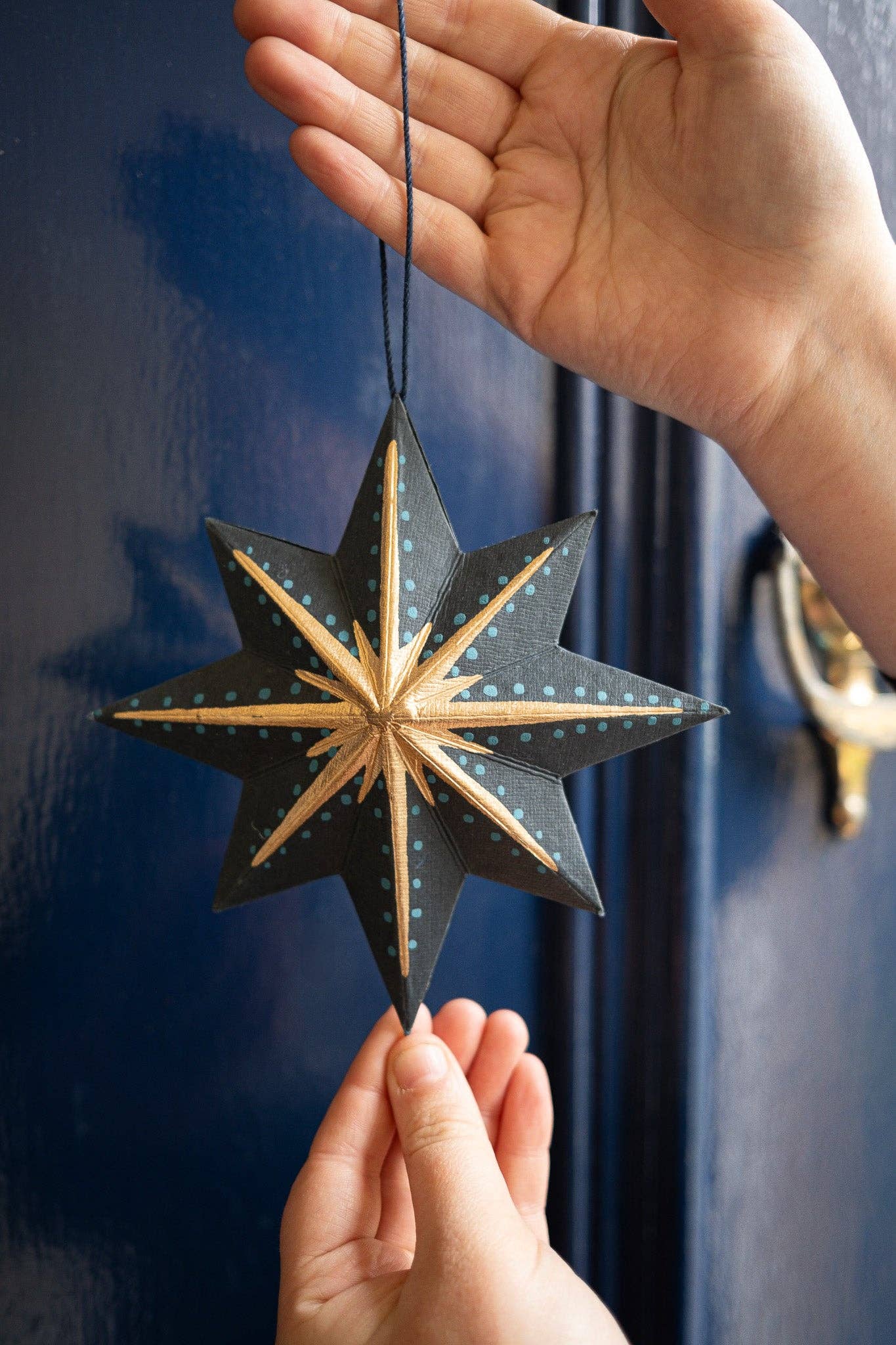 Twinkling Star Screen-Printed Board Decoration