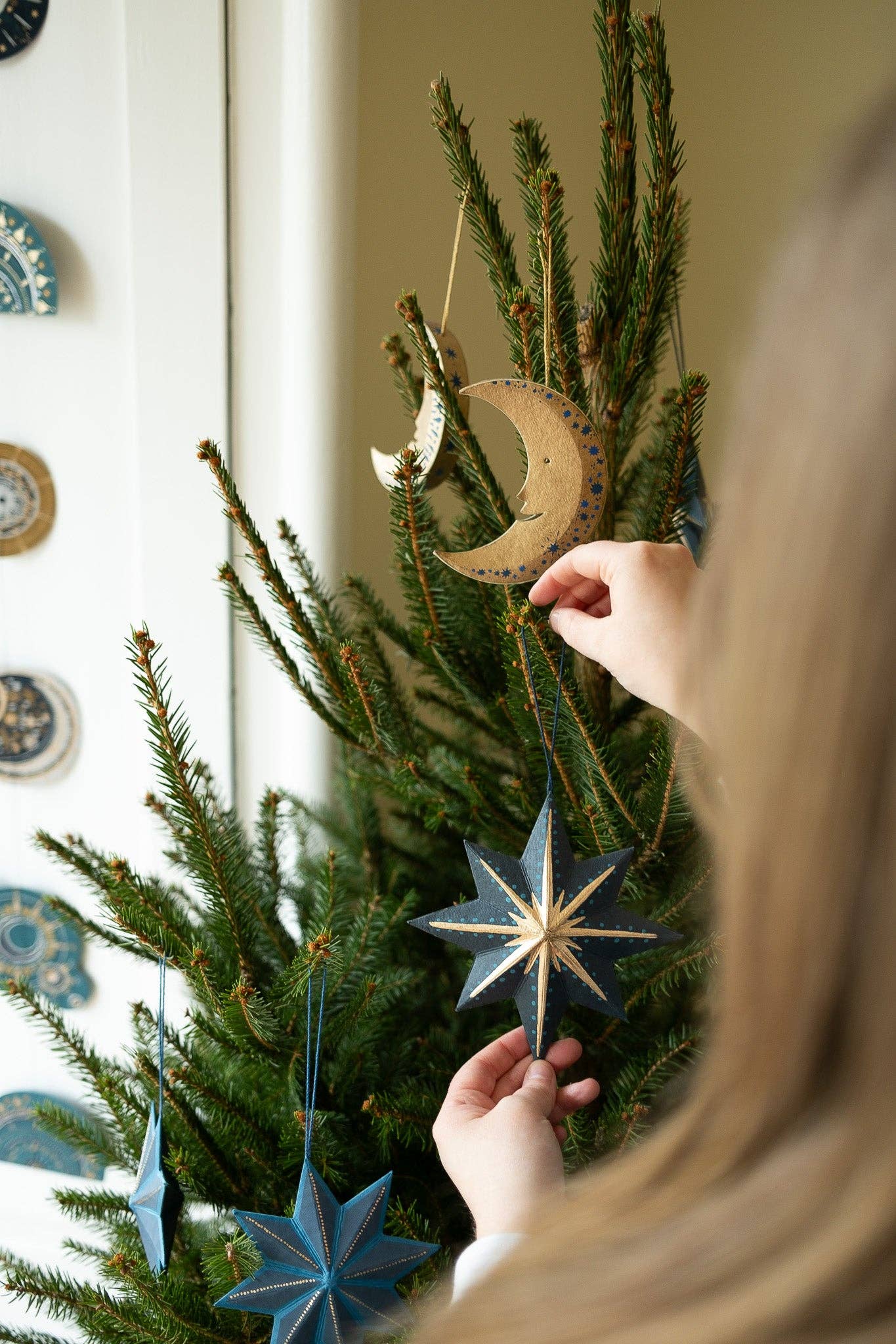 Twinkling Star Screen-Printed Board Decoration